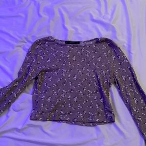 Cute dollete, flower printed long sleeve shirt! 💗